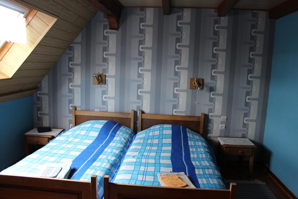 Chambres D'Hotes Au Vieux Moulin Entre Sarreguemine Et Bitche Rahling Habitación foto